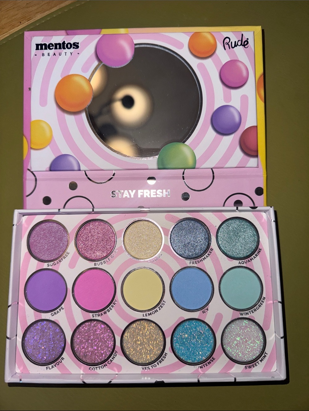 Rude Cosmetics Mentos Stay Fresh Eyeshadow Palette - Pastel